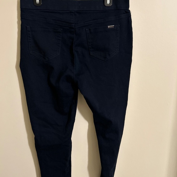 Jennifer Lopez Dark Wash Jeggings - Picture 3 of 5